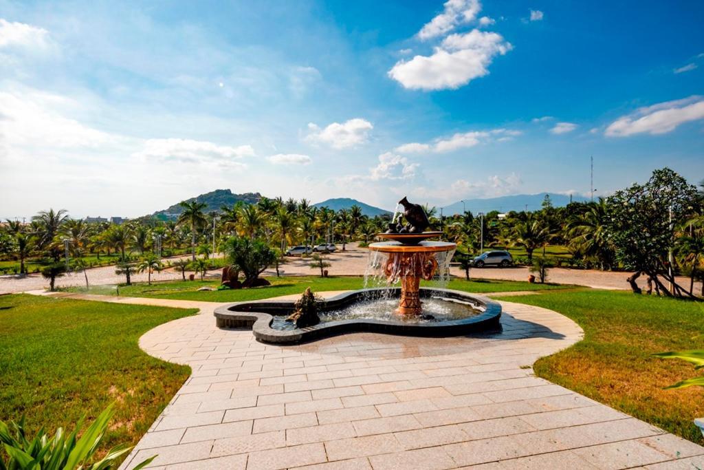 Saigon - Ninh Chu Hotel & Resort Фан Ранг Екстериор снимка