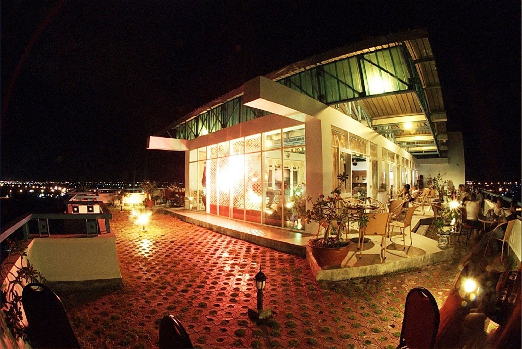 Saigon - Ninh Chu Hotel & Resort Фан Ранг Екстериор снимка